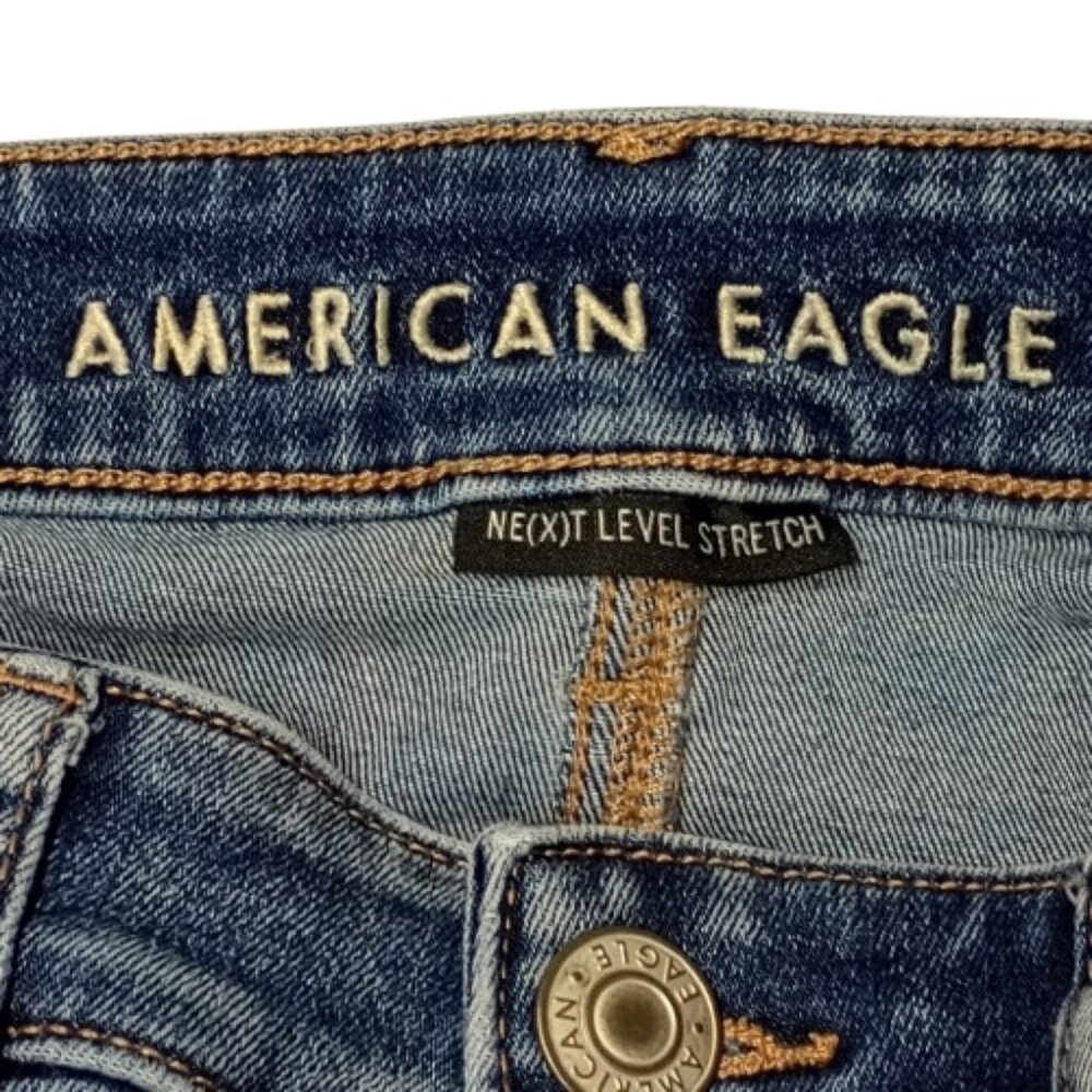 American Eagle Outfitters Women's High Rise Destroyed Jeans Size 10 Short - Picture 3 of 6